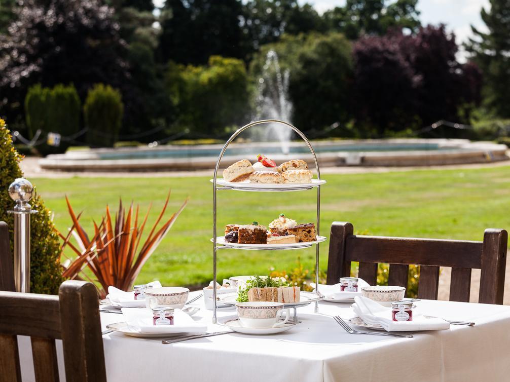Down Hall Hotel Hatfield Heath Exteriör bild