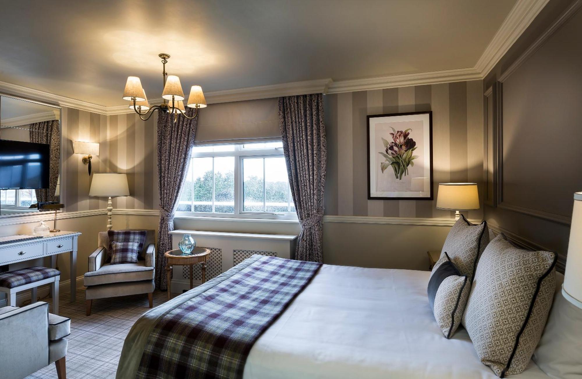Down Hall Hotel Hatfield Heath Exteriör bild