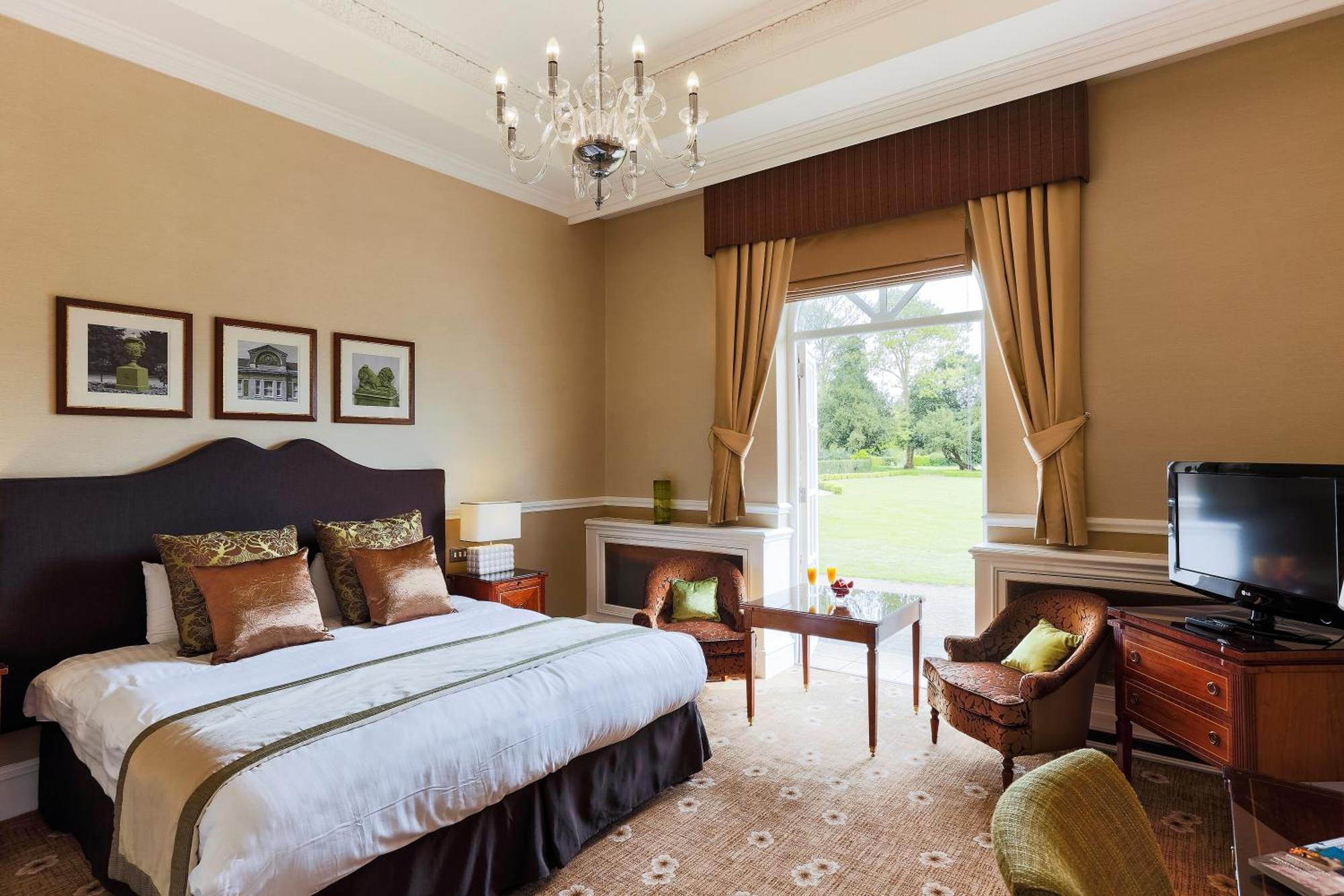 Down Hall Hotel Hatfield Heath Exteriör bild